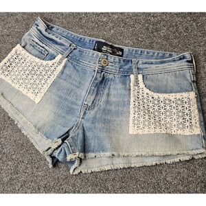 NWT Hollister Short Shorts Low Rise Cut Offs Size 9 Lace Pockets Booty Shorts